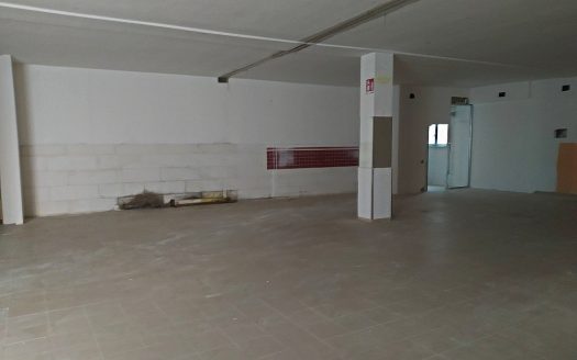 RIF: 733 LOCALE COMMERCIALE CENTRALISSIMO