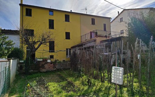 RIF: 812 CIELO/TERRA CON CORTE A VILLA STRADA