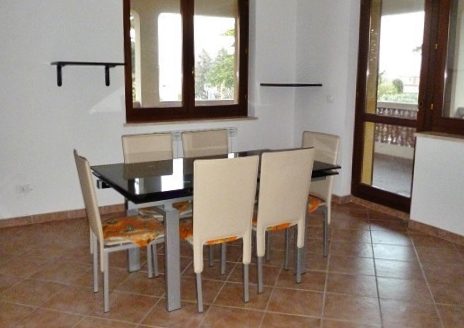 RIF: 127 INDIPENDENZA E AMPIO GIARDINO!