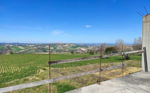 RIF: 819 POSIZIONE STREPITOSA