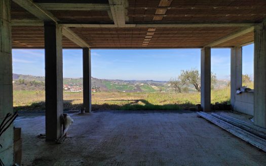 RIF: 819 POSIZIONE STREPITOSA