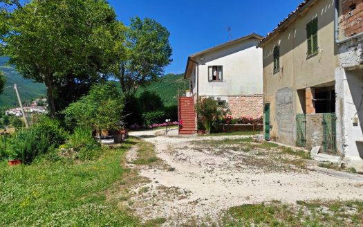 RIF: 831 PACE, NATURA, TRANQUILLITA’