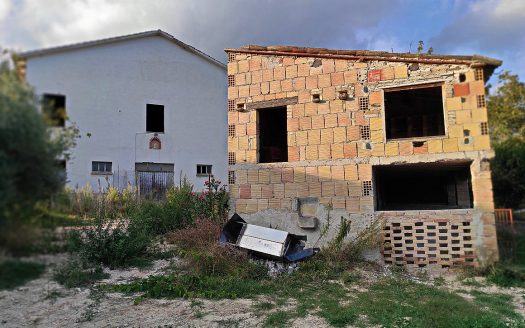 RIF. 842 – 2 CASE AL PREZZO DI 1!!!