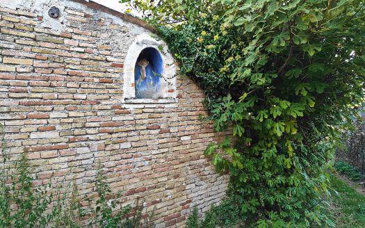 RIF. 842 – 2 CASE AL PREZZO DI 1!!!