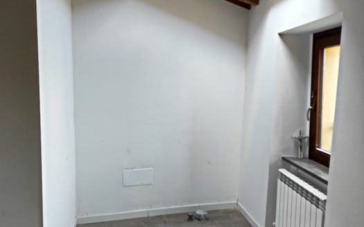 RIF. 842 – 2 CASE AL PREZZO DI 1!!!