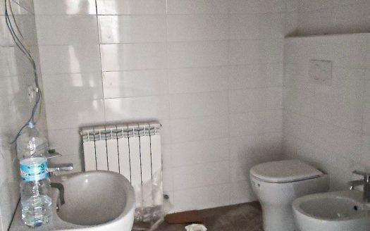 RIF. 842 – 2 CASE AL PREZZO DI 1!!!