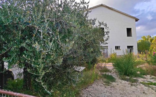 RIF. 842 – 2 CASE AL PREZZO DI 1!!!