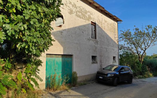 RIF. 842 – 2 CASE AL PREZZO DI 1!!!