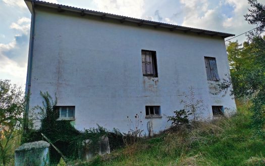 RIF. 842 – 2 CASE AL PREZZO DI 1!!!