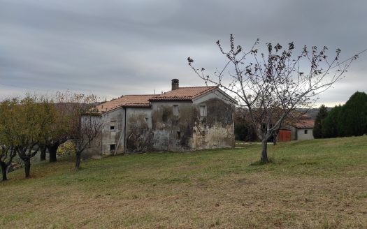 RIF. 848 CUPRAMONTANA – CASALE DI CAMPAGNA –