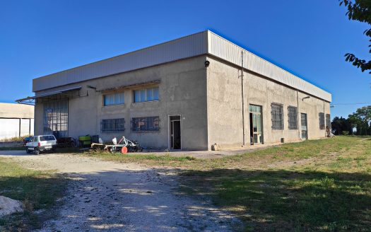 CAPANNONE INDUSTRIALE
