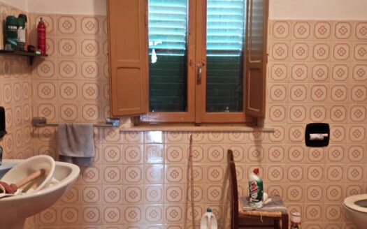 RIF. 875 SOLUZIONE BIFAMILIARE VERSANTE MACERATA