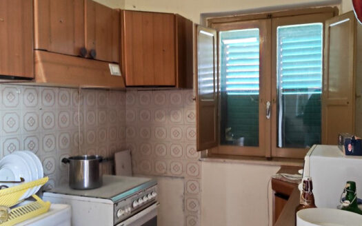 RIF. 875 SOLUZIONE BIFAMILIARE VERSANTE MACERATA