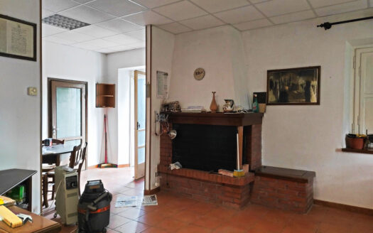 RIF. 875 SOLUZIONE BIFAMILIARE VERSANTE MACERATA