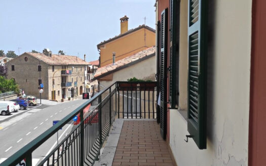 RIF. 894 VICINANZE VILLA STRADA