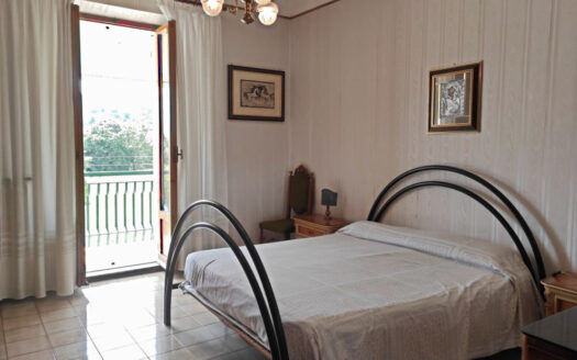 RIF. 894 VICINANZE VILLA STRADA