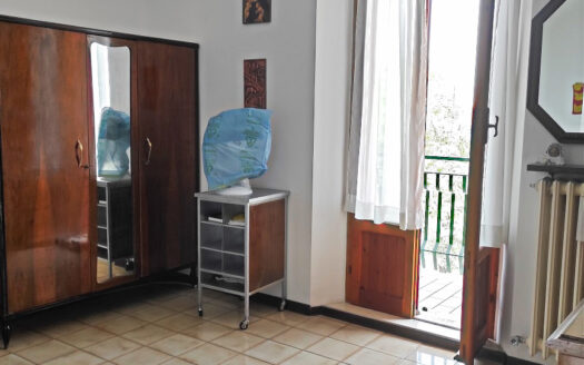 RIF. 894 VICINANZE VILLA STRADA