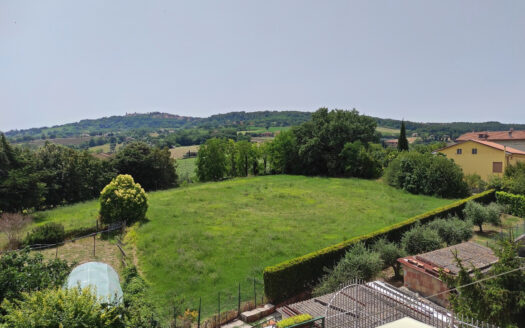 RIF. 894 VICINANZE VILLA STRADA