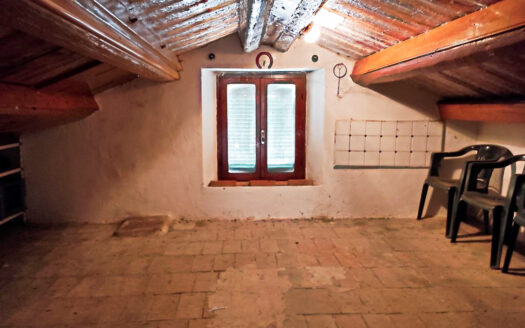 RIF. 894 VICINANZE VILLA STRADA