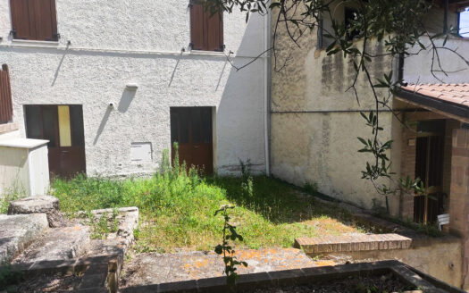 RIF. 902 CASINA DI CAMPAGNA