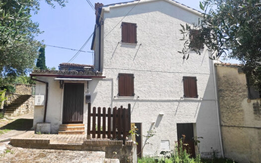 RIF. 902 CASINA DI CAMPAGNA