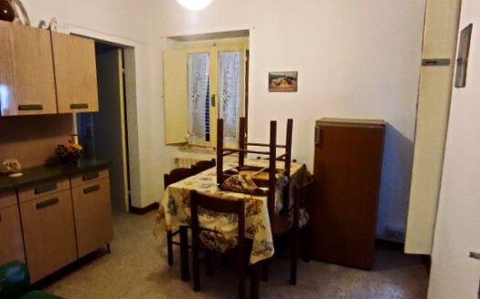 RIF. 901 CUPRAMONTANA CASALE CON TERRENO
