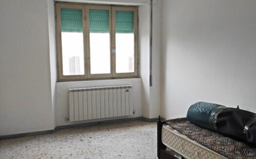 RIF. 922 CASA INDIPENDENTE VERSANTE MACERATA