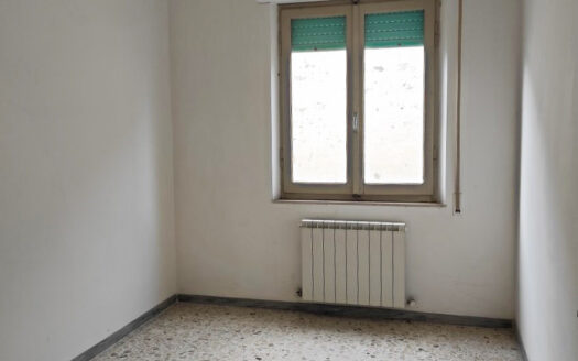 RIF. 922 CASA INDIPENDENTE VERSANTE MACERATA