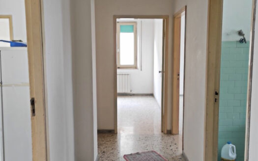 RIF. 922 CASA INDIPENDENTE VERSANTE MACERATA