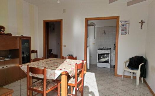 RIF. 922 CASA INDIPENDENTE VERSANTE MACERATA