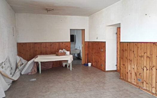 RIF. 922 CASA INDIPENDENTE VERSANTE MACERATA