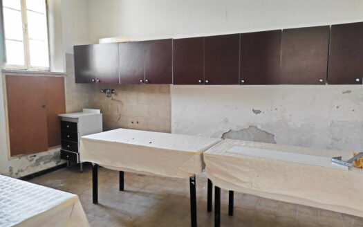 RIF. 922 CASA INDIPENDENTE VERSANTE MACERATA