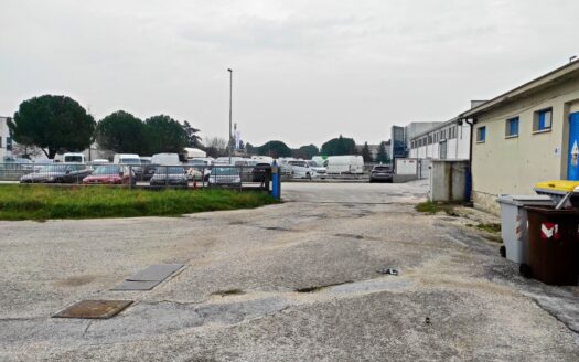 CAPANNONE ZONA Z.I.P.A.