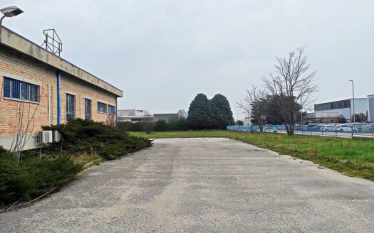 CAPANNONE ZONA Z.I.P.A.