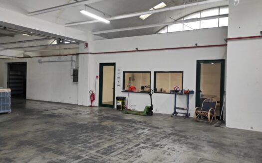 CAPANNONE ZONA Z.I.P.A.