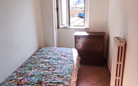 RIF. 24 SOLUZIONE COMPOSTA DA DUE APPARTAMENTI, GARAGE E GIARDINO