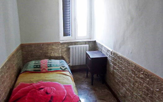 RIF. 24 SOLUZIONE COMPOSTA DA DUE APPARTAMENTI, GARAGE E GIARDINO