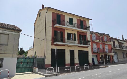 RIF. 894 VICINANZE VILLA STRADA
