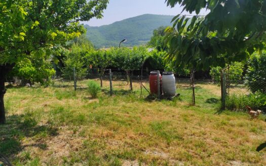 RIF. 943 APPARTAMENTO IN APIRO