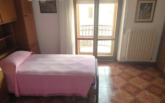 RIF. 943 APPARTAMENTO IN APIRO