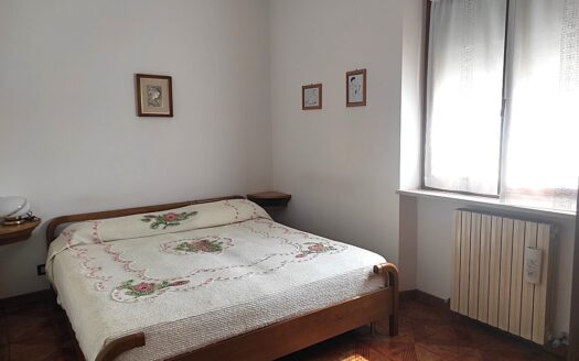 RIF. 943 APPARTAMENTO IN APIRO