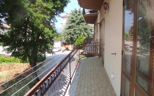 RIF. 943 APPARTAMENTO IN APIRO