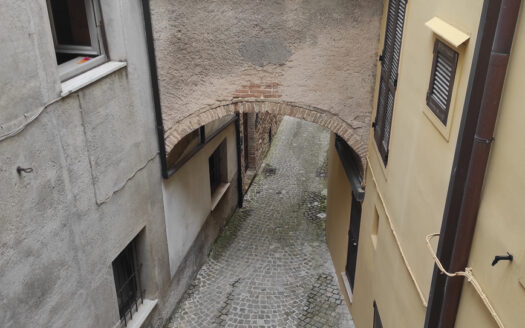 RIF. 946 CORSO GARIBALDI