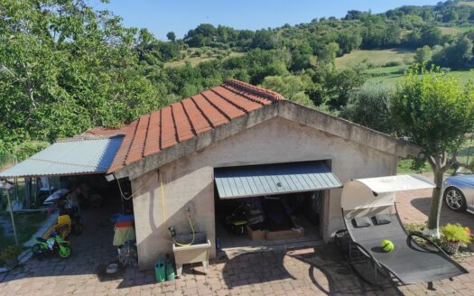 Cingoli Immobiliare RIF. 949 CASALE PANORAMICO RISTRUTTURATO CON PISCINA E TERRENO