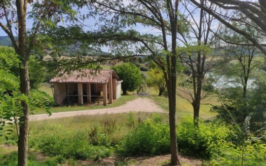 Cingoli Immobiliare RIF. 948 RUSTICO VISTA LAGO