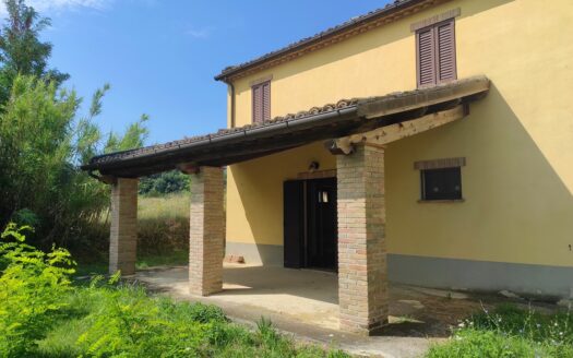 Cingoli Immobiliare RIF. 948 RUSTICO VISTA LAGO