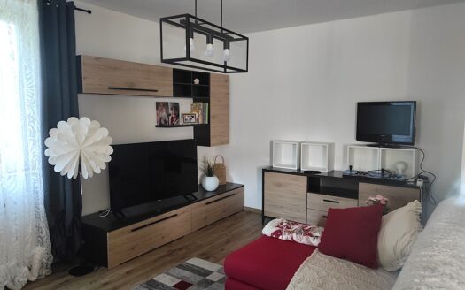 Cingoli Immobiliare RIF. 949 CASALE PANORAMICO RISTRUTTURATO CON PISCINA E TERRENO