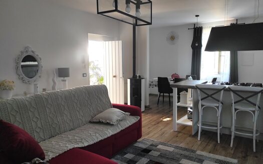 Cingoli Immobiliare RIF. 949 CASALE PANORAMICO RISTRUTTURATO CON PISCINA E TERRENO