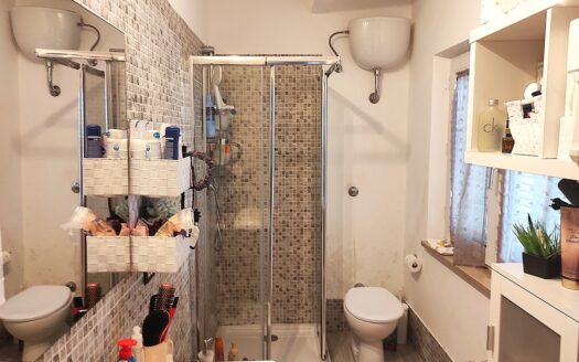 Cingoli Immobiliare RIF. 949 CASALE PANORAMICO RISTRUTTURATO CON PISCINA E TERRENO