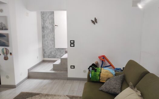 Cingoli Immobiliare RIF. 949 CASALE PANORAMICO RISTRUTTURATO CON PISCINA E TERRENO